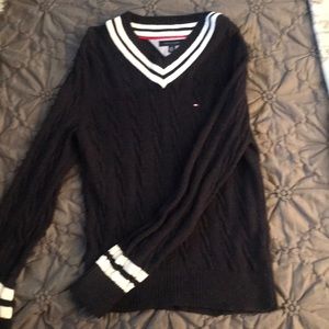 Navy v-neck Tommy Hilfiger Sweater